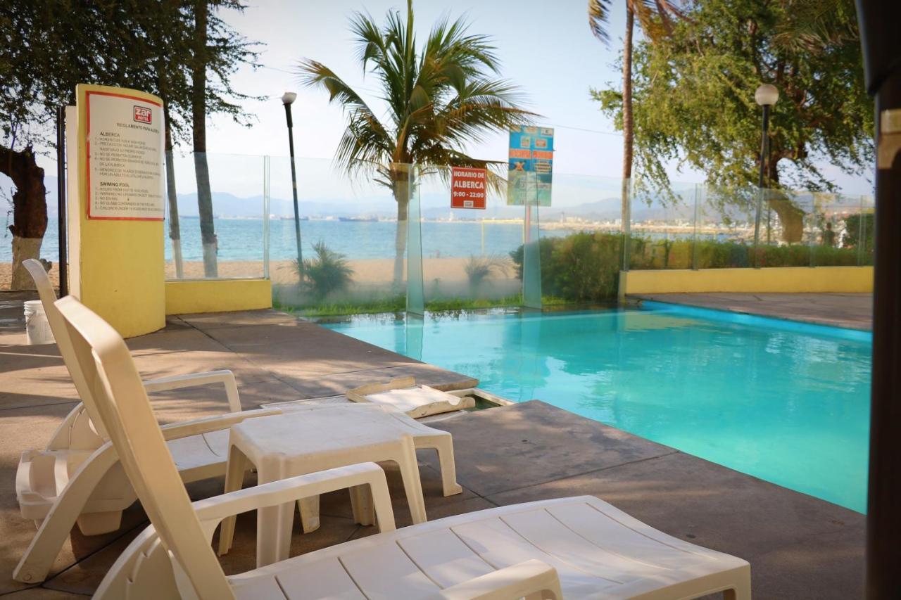 Zar Manzanillo Hotel Buitenkant foto