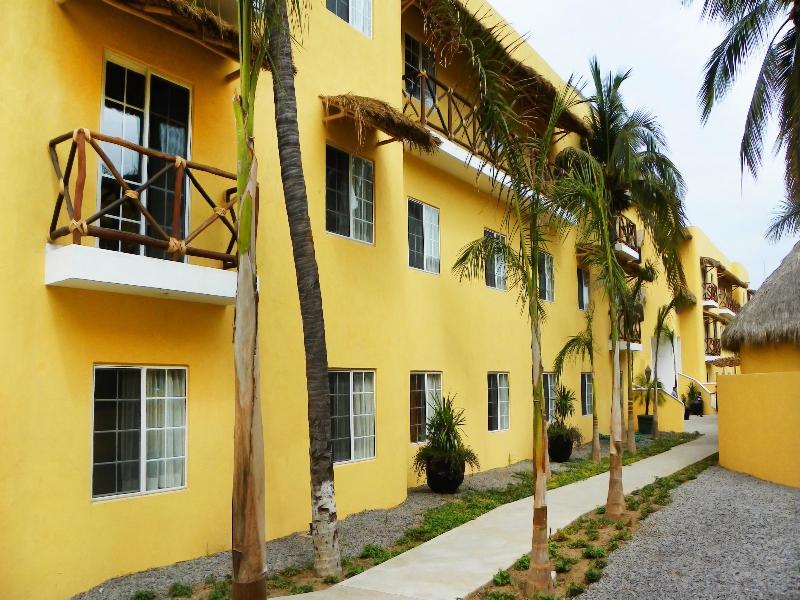Zar Manzanillo Hotel Buitenkant foto