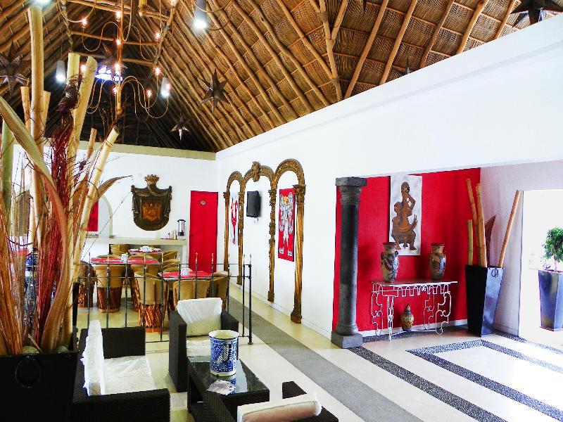 Zar Manzanillo Hotel Buitenkant foto