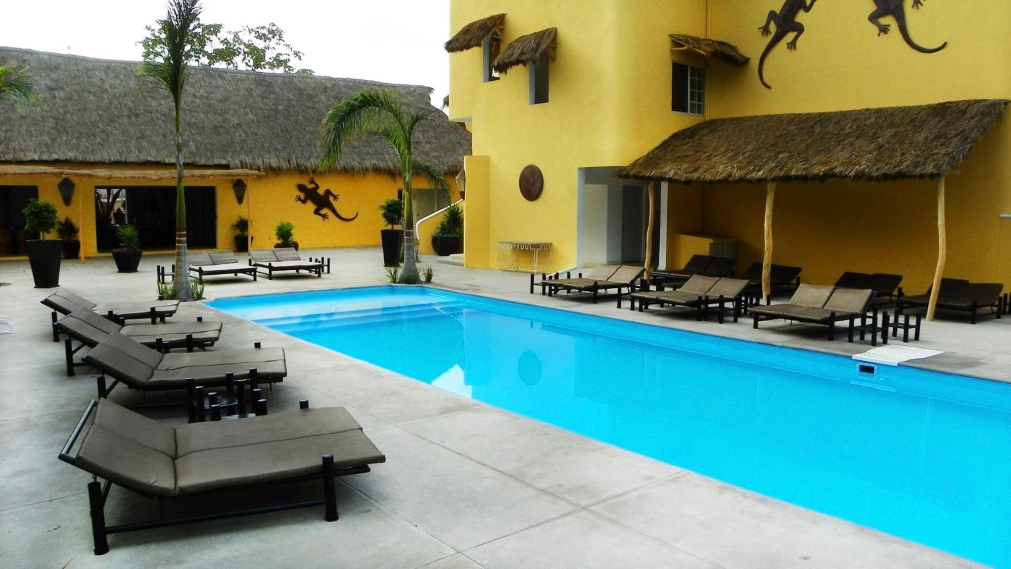 Zar Manzanillo Hotel Buitenkant foto