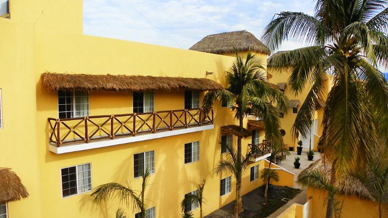 Zar Manzanillo Hotel Buitenkant foto