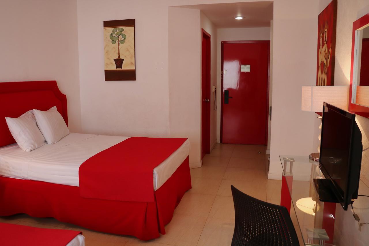 Zar Manzanillo Hotel Buitenkant foto
