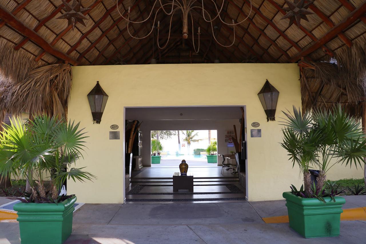 Zar Manzanillo Hotel Buitenkant foto