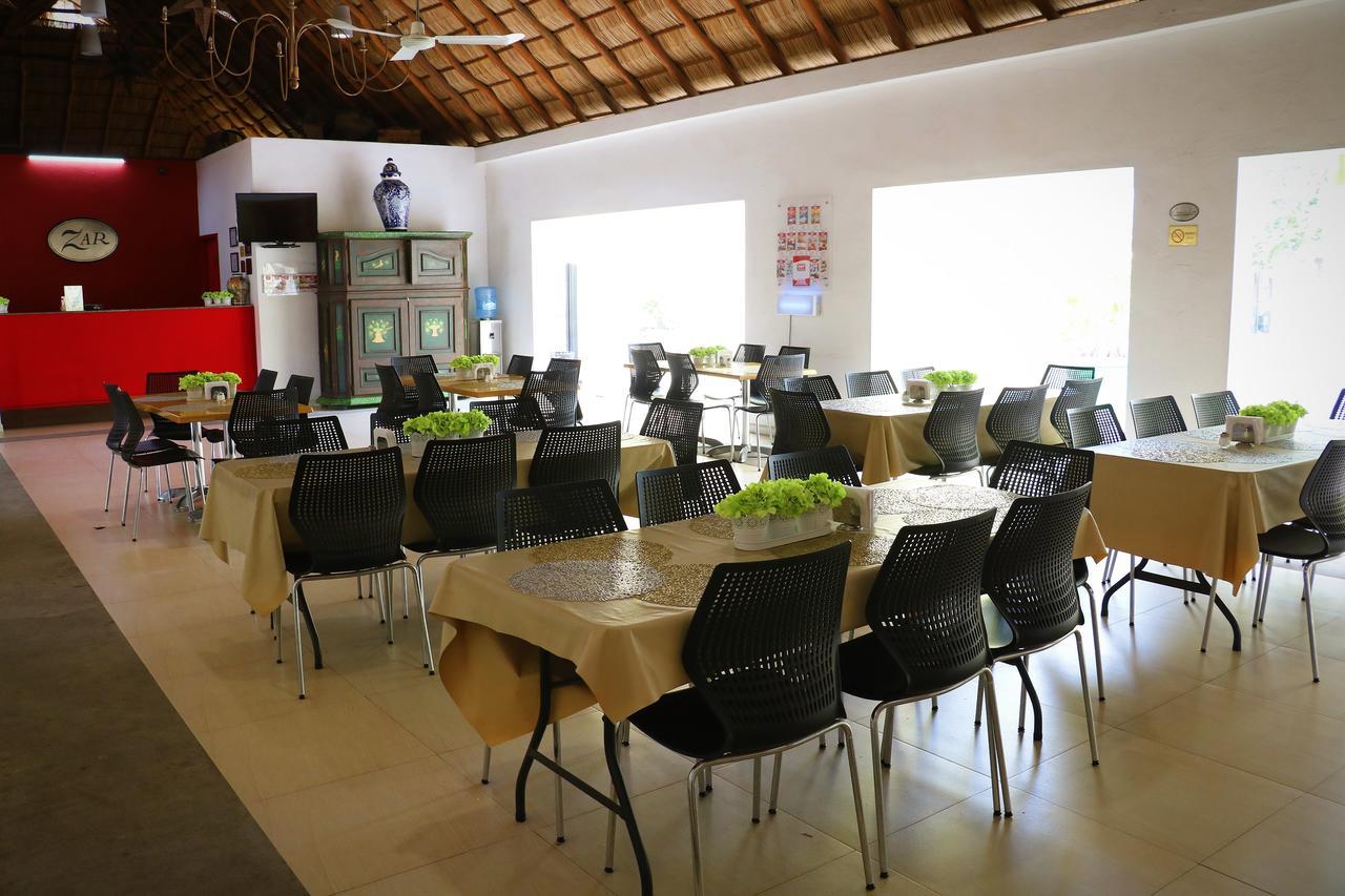 Zar Manzanillo Hotel Buitenkant foto
