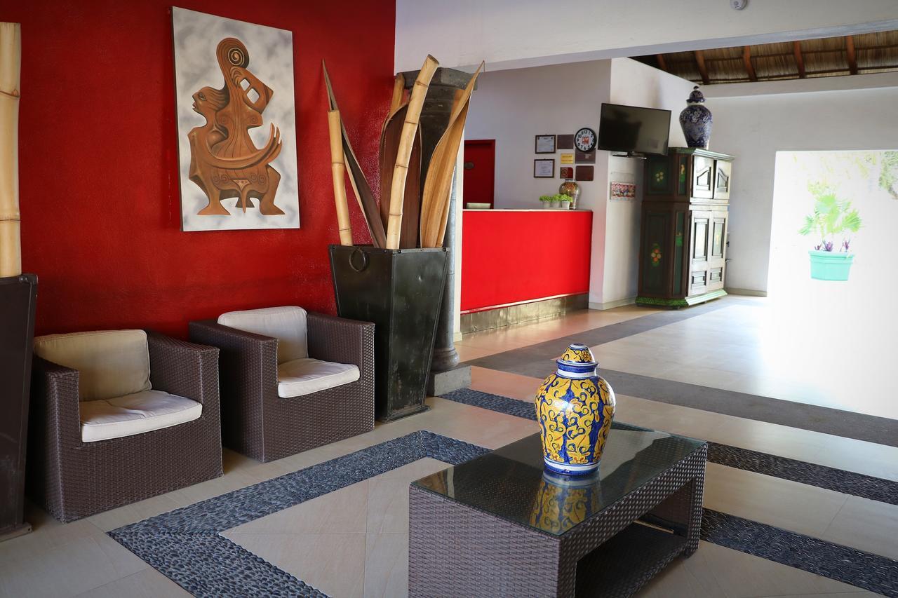 Zar Manzanillo Hotel Buitenkant foto