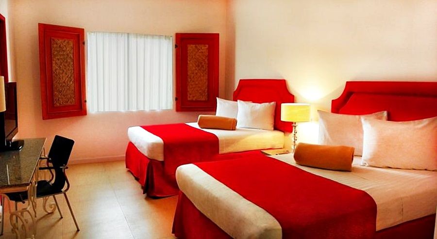 Zar Manzanillo Hotel Buitenkant foto